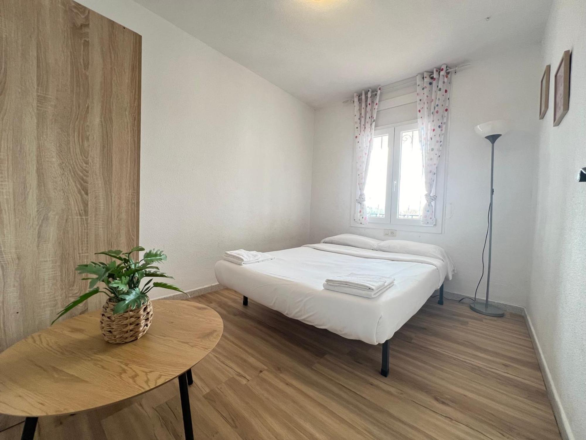 Apartamento Gran Lago Con Vistas Al Canal 艾姆布里亚布拉瓦 外观 照片