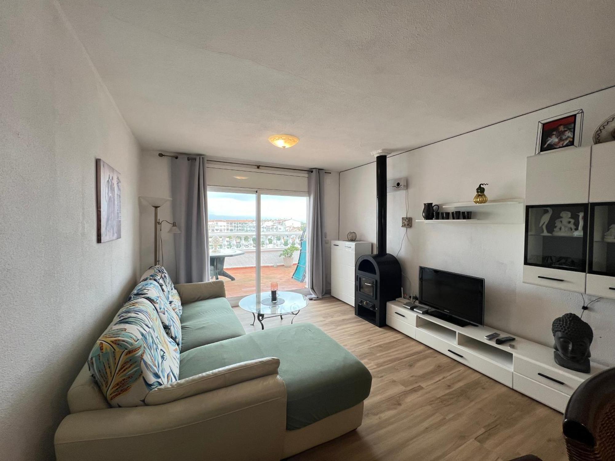 Apartamento Gran Lago Con Vistas Al Canal 艾姆布里亚布拉瓦 外观 照片