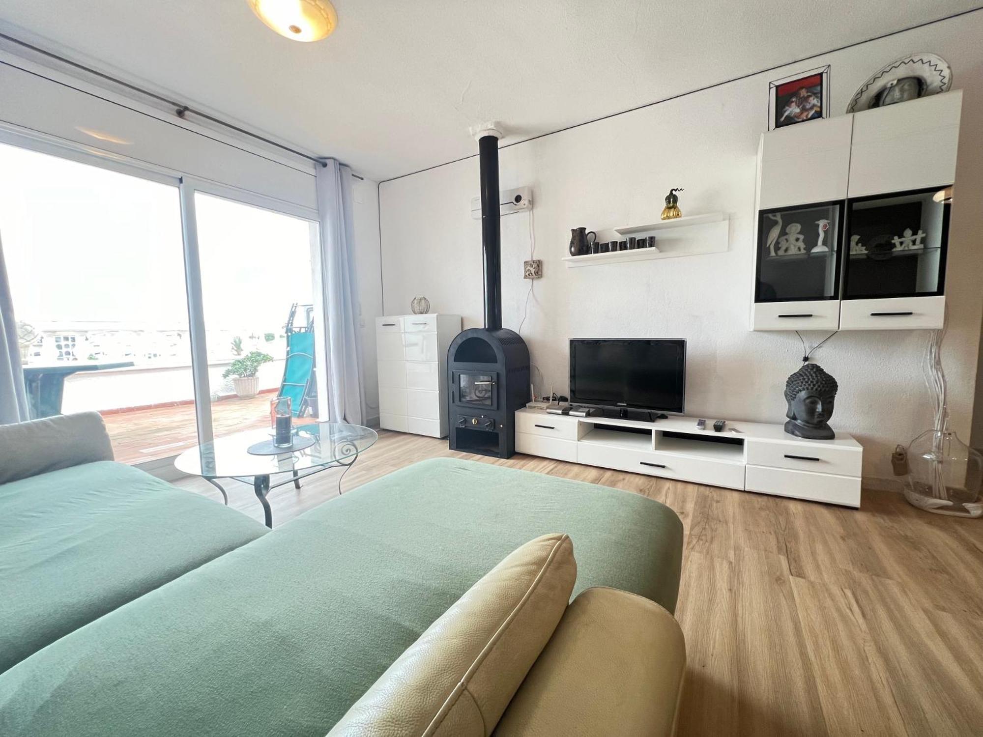Apartamento Gran Lago Con Vistas Al Canal 艾姆布里亚布拉瓦 外观 照片