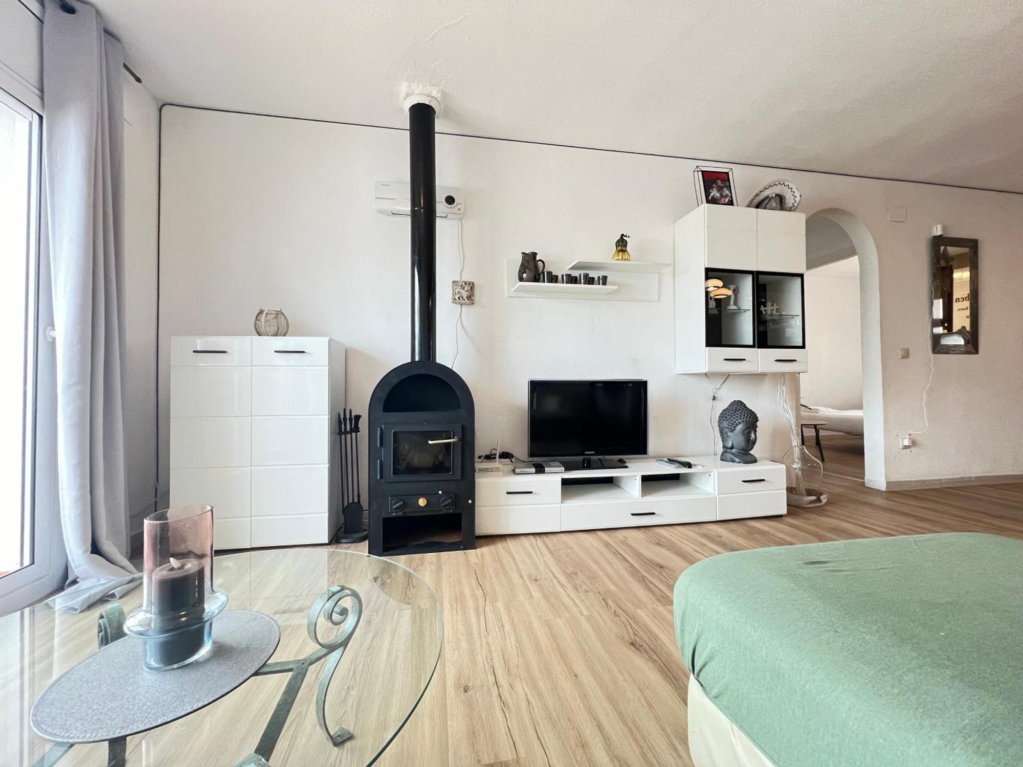 Apartamento Gran Lago Con Vistas Al Canal 艾姆布里亚布拉瓦 外观 照片